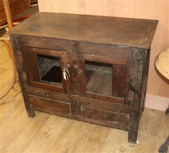 An 18th century oak mule chest W.108cm, (a.f. and altered)